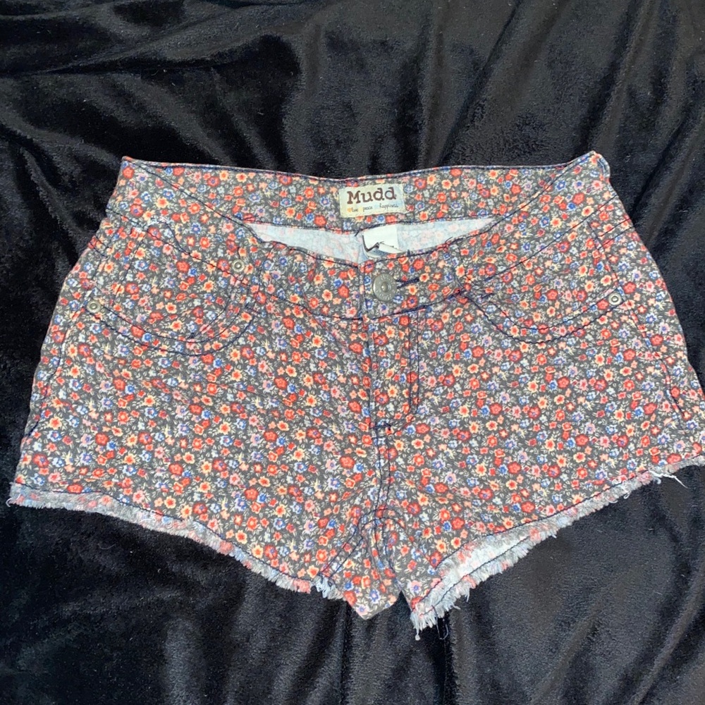 Printed Low Cut Shorts